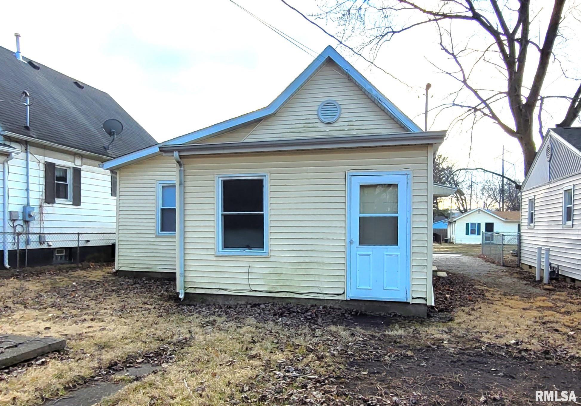 1052 Ohio Avenue Springfield, IL 62702 - Photo 36 of 39