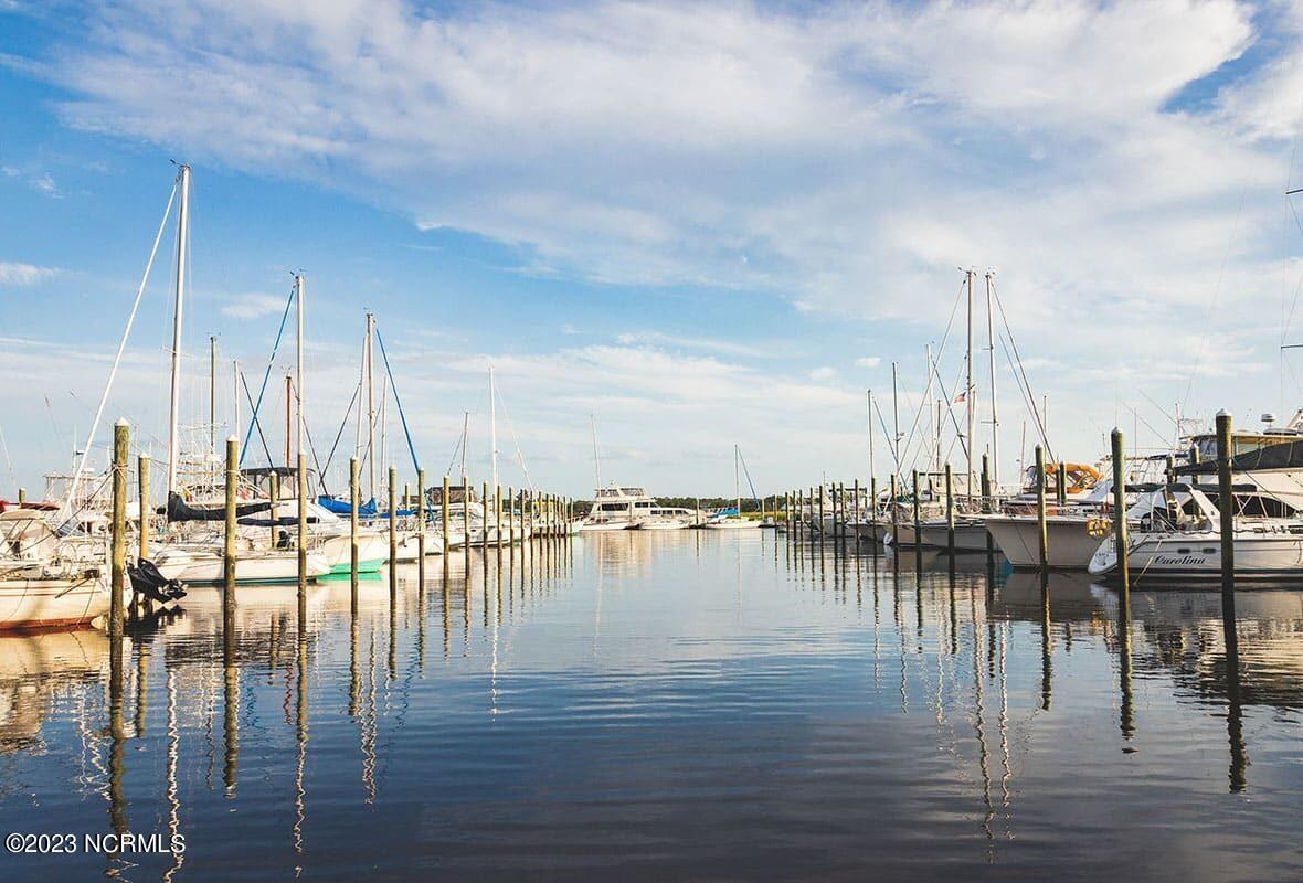 safe-harbor-south-harbour-village-slider