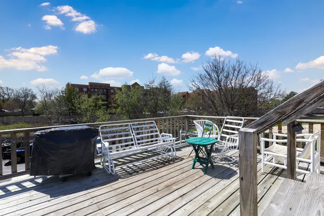 $515,000 | 111 East Palatine Road, Palatine, IL 60067