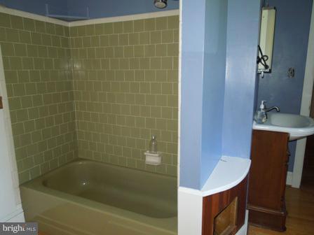 35979 Bell Road Round Hill, VA 20141 - Photo 6 of 18 Bath
