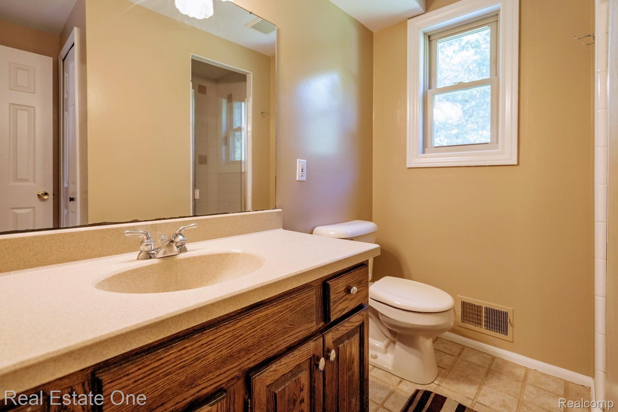 9701 Klais Road Clarkston, MI 48348 - Photo 20 of 34 9701-Klais-Rd-22.jpg