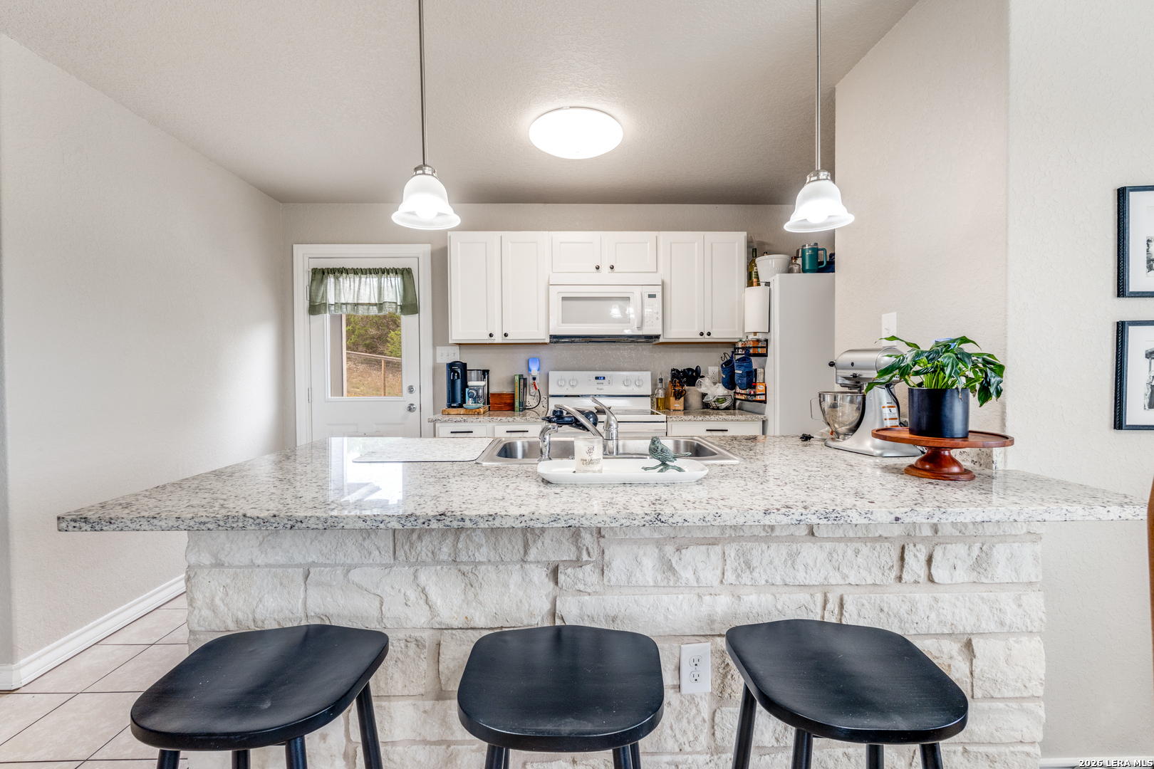 560 Hillside Drive Spring Branch, TX 78070 - Photo 15 of 36