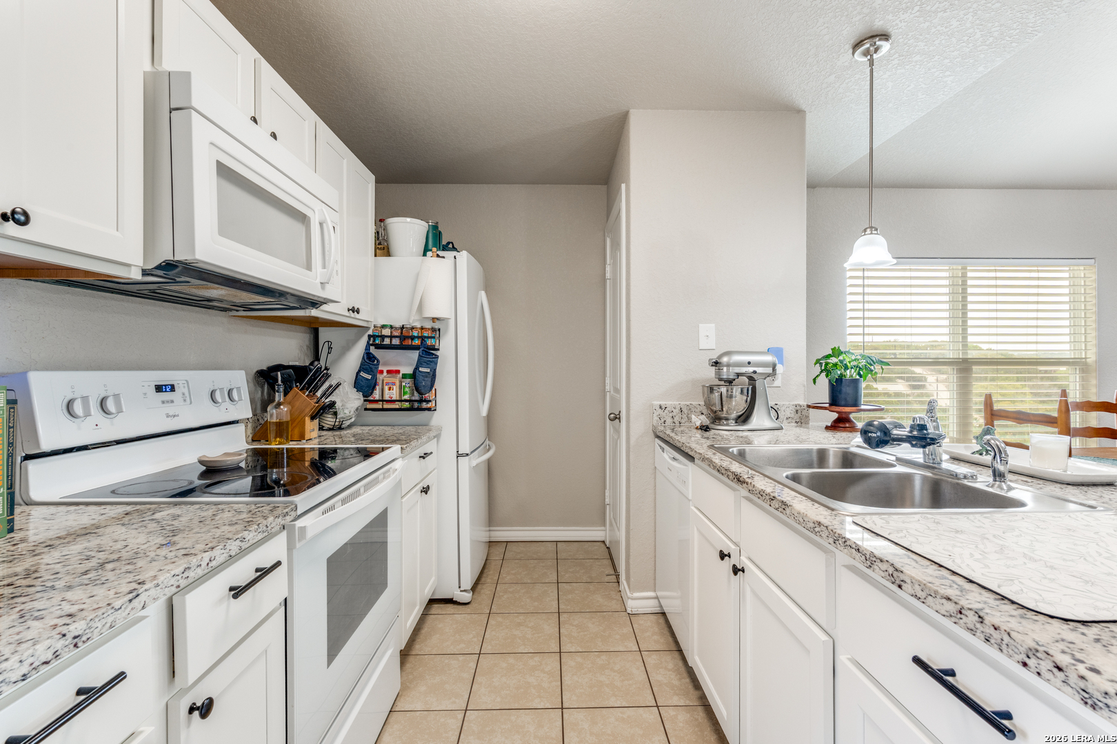 560 Hillside Drive Spring Branch, TX 78070 - Photo 17 of 36