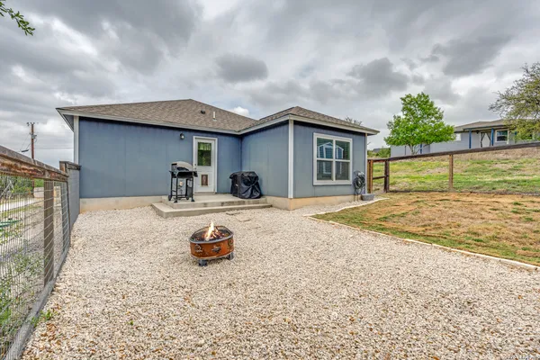 $255,000 | 560 Hillside Drive, Spring Branch, TX 78070