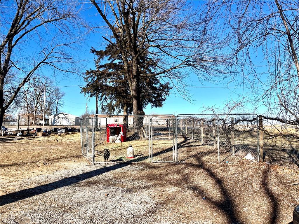 13538 East Mission Road Nevada, MO 64772 - Photo 10 of 31