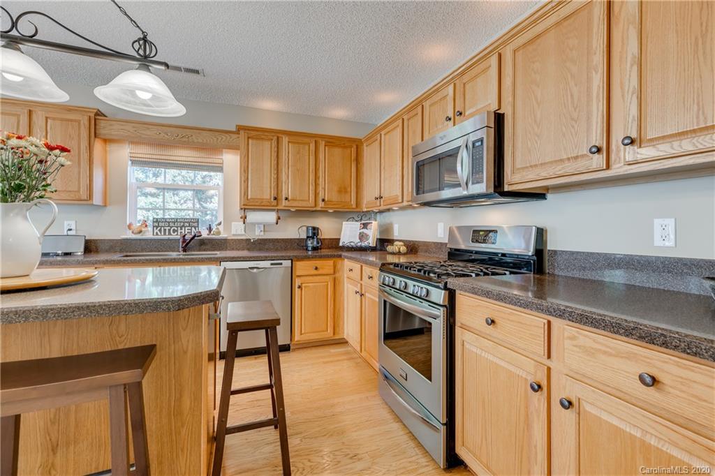 421 Sugar Maple Drive Tega Cay, SC 29708 - Photo 13 of 41 Gallery Image 13