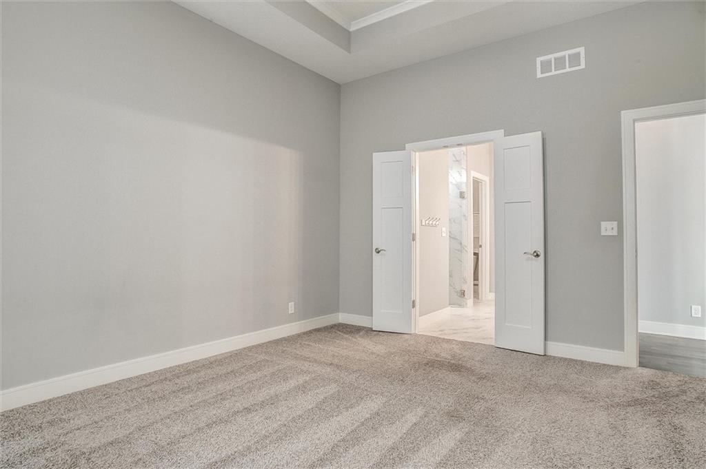 613 Southwest Brummel Road Lee's Summit, MO 64081 - Photo 11 of 29