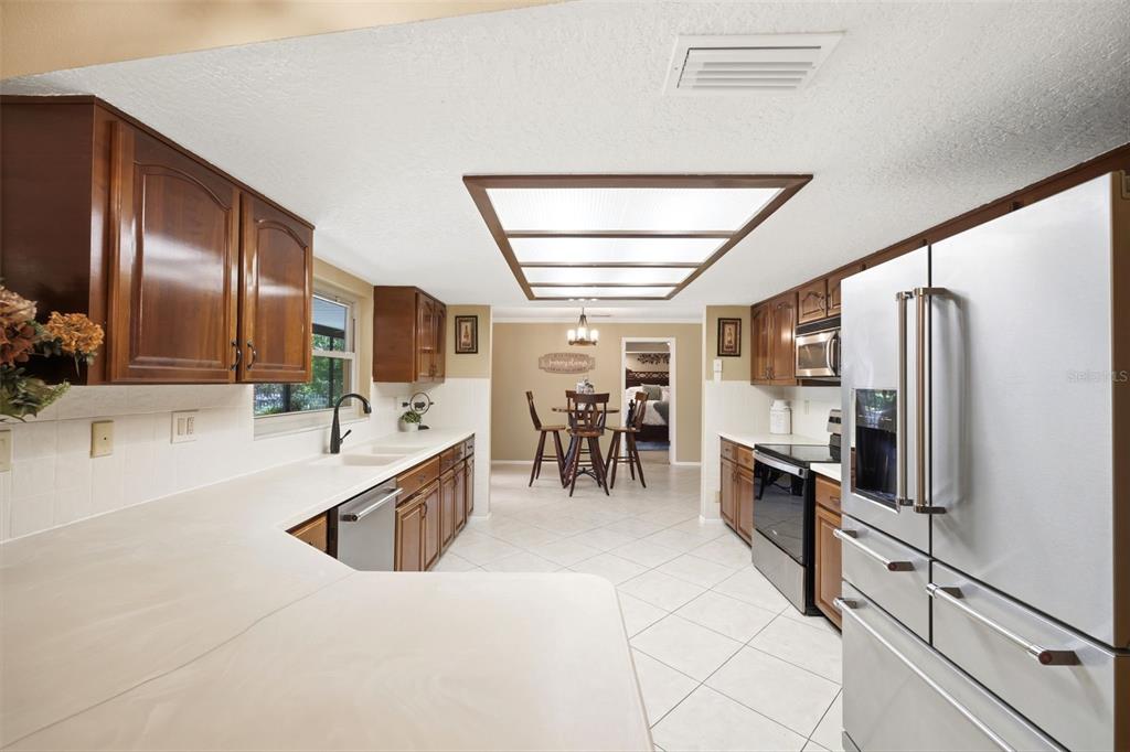 6403 Chiswick Court New Port Richey, FL 34655 - Photo 19 of 86