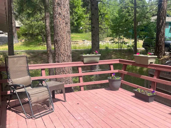 $305,000 | 302 Mountain View Road, Calpine, CA 96124