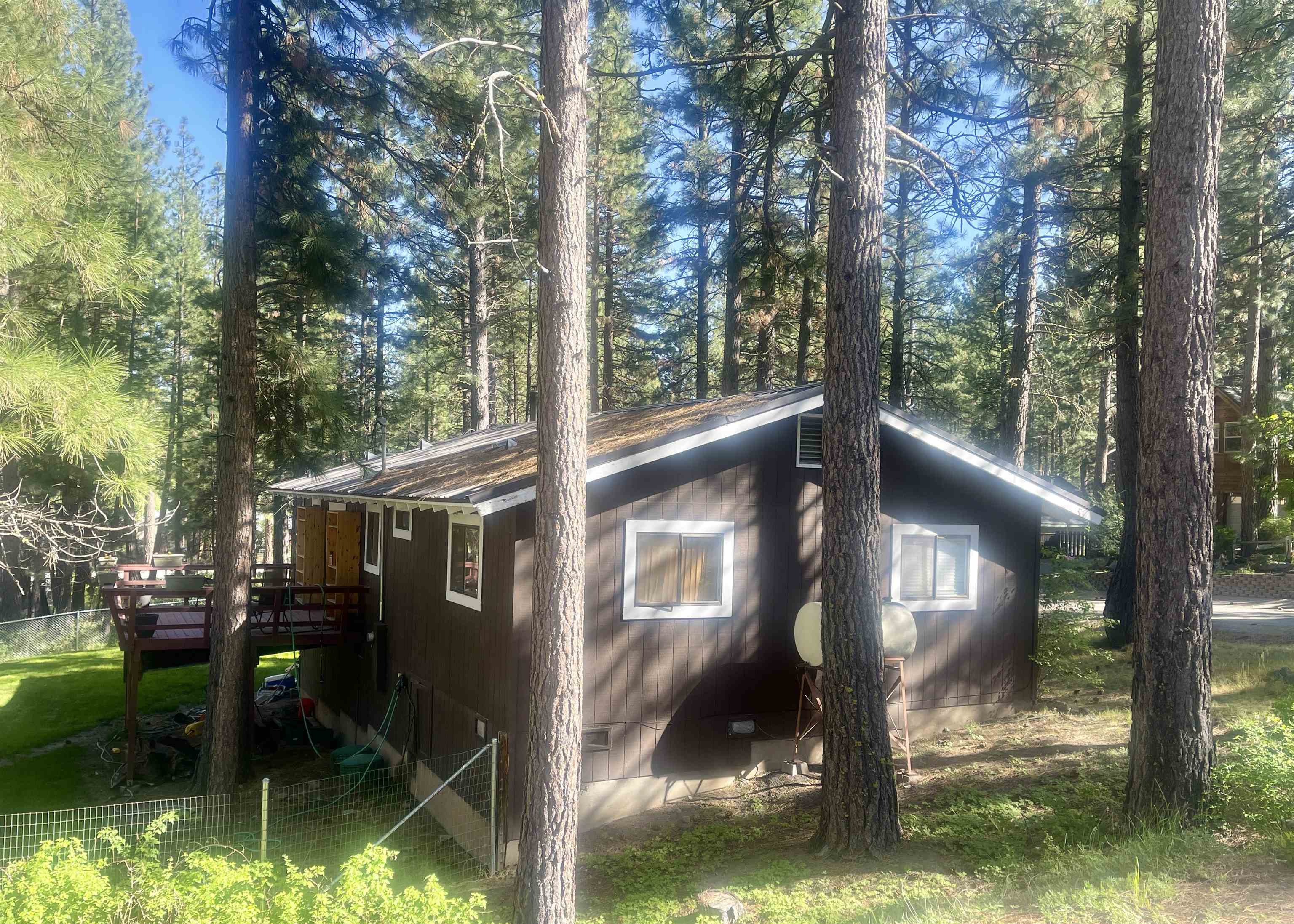 302 Mountain View Road Calpine, CA 96124 - Photo 2 of 26 a view of outdoor space and yard