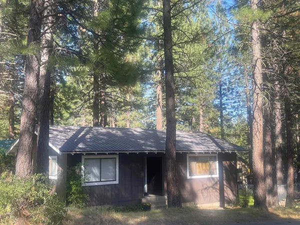 $305,000 | 302 Mountain View Road, Calpine, CA 96124