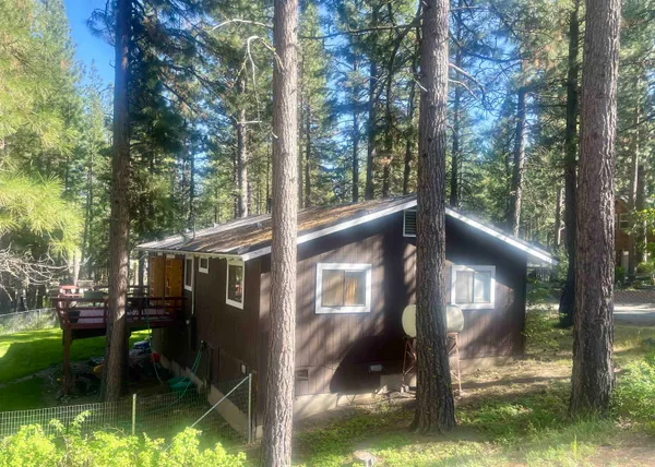 $305,000 | 302 Mountain View Road, Calpine, CA 96124