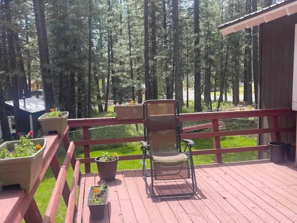 $305,000 | 302 Mountain View Road, Calpine, CA 96124