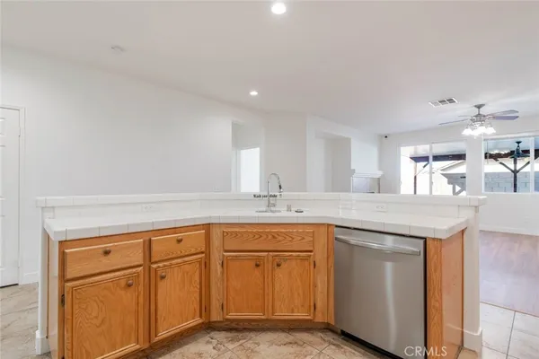 $3,950 | 5059 Keston Drive, Palmdale, CA 93552