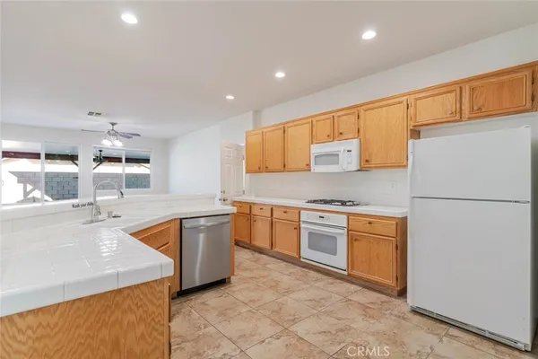 $3,950 | 5059 Keston Drive, Palmdale, CA 93552