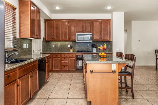 $615,900 | 35622 Denver Circle, Winchester, CA 92596