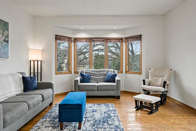 $400,000 | 4174 158th Street West, Rosemount, MN 55068