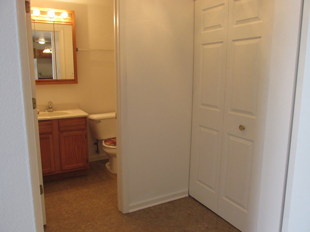2700 Light Road, Unit 203 Oswego, IL 60543 - Photo 12 of 21