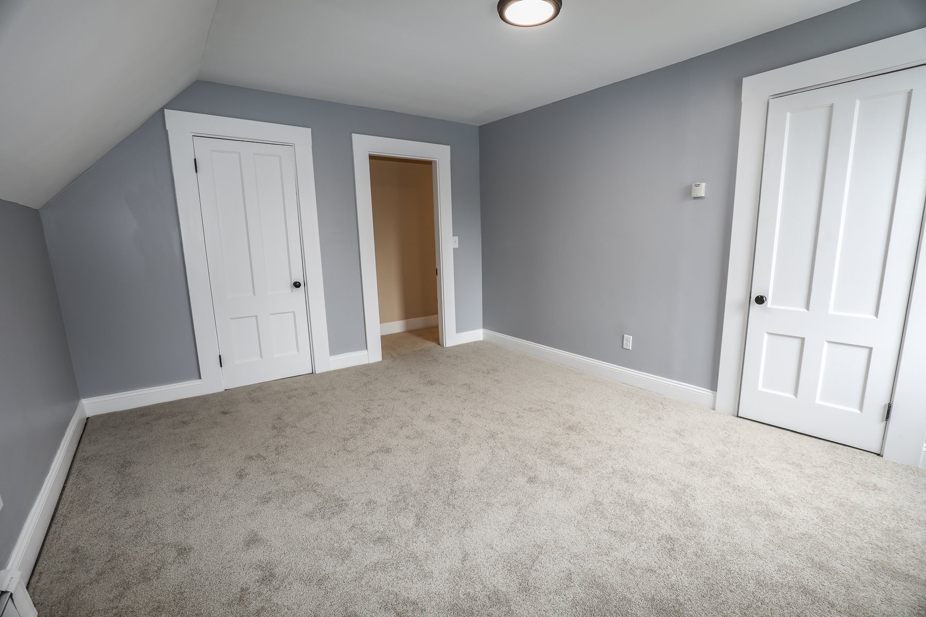 155 Mammoth Road Manchester, NH 03109 - Photo 27 of 40 Gallery Image 27