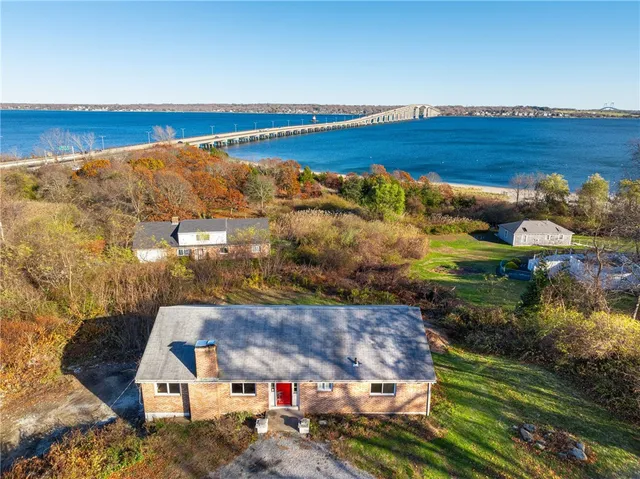 $1,195,000 | 227 Fleetwood Drive, North Kingstown, RI 02874
