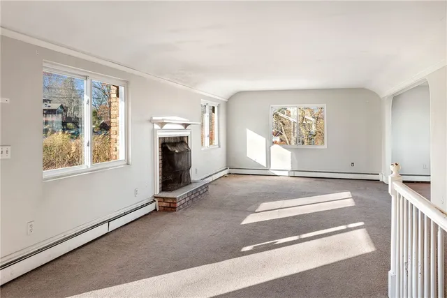 $1,195,000 | 227 Fleetwood Drive, North Kingstown, RI 02874