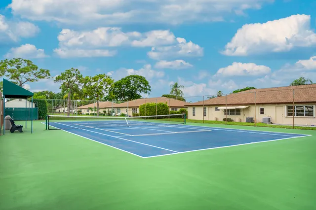 a view of building with outdoor space
