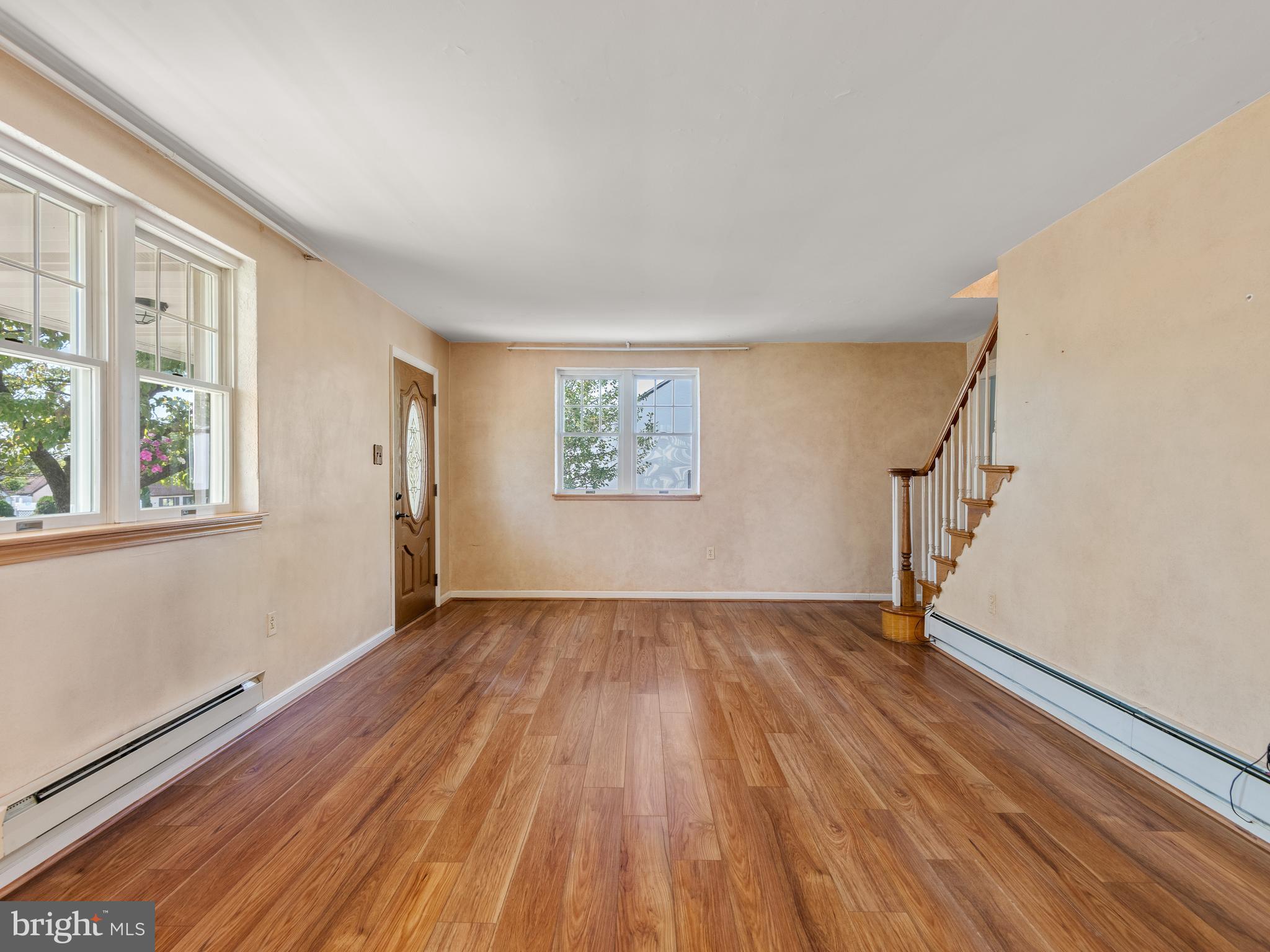 9818 Woodfern Road Philadelphia, PA 19115 - Photo 8 of 37 Gallery Image 8