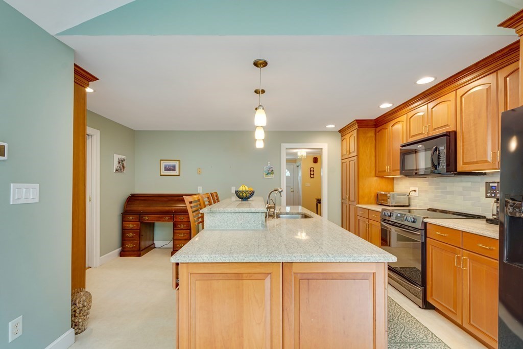 16 Johnson Road Winchester, MA 01890 - Photo 17 of 40 Gallery Image 17