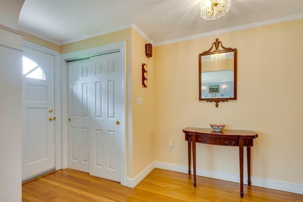 16 Johnson Road Winchester, MA 01890 - Photo 8 of 40 Gallery Image 8