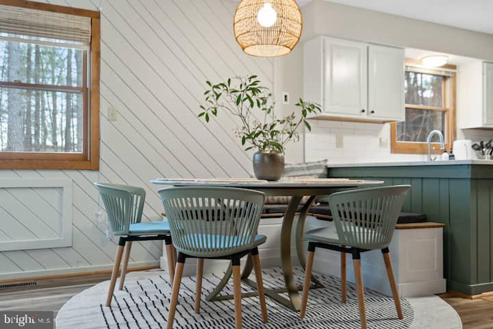 162 Forrest Street Basye, VA 22810 - Photo 27 of 41 a view of a dining room with furniture and chandelier