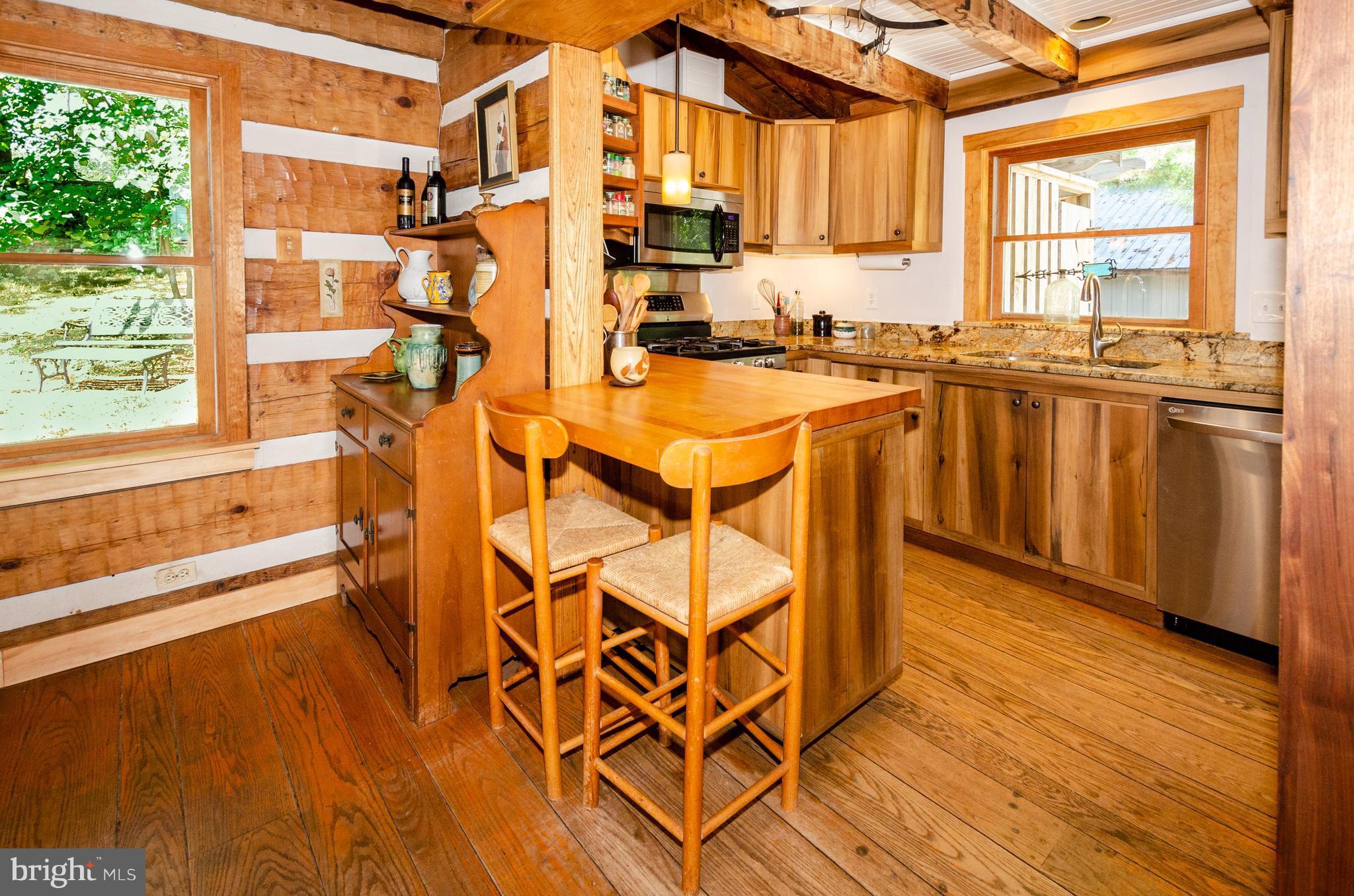 38356 Hughesville Road Hamilton, VA 20158 - Photo 11 of 30 Kitchen w/ attached utility room