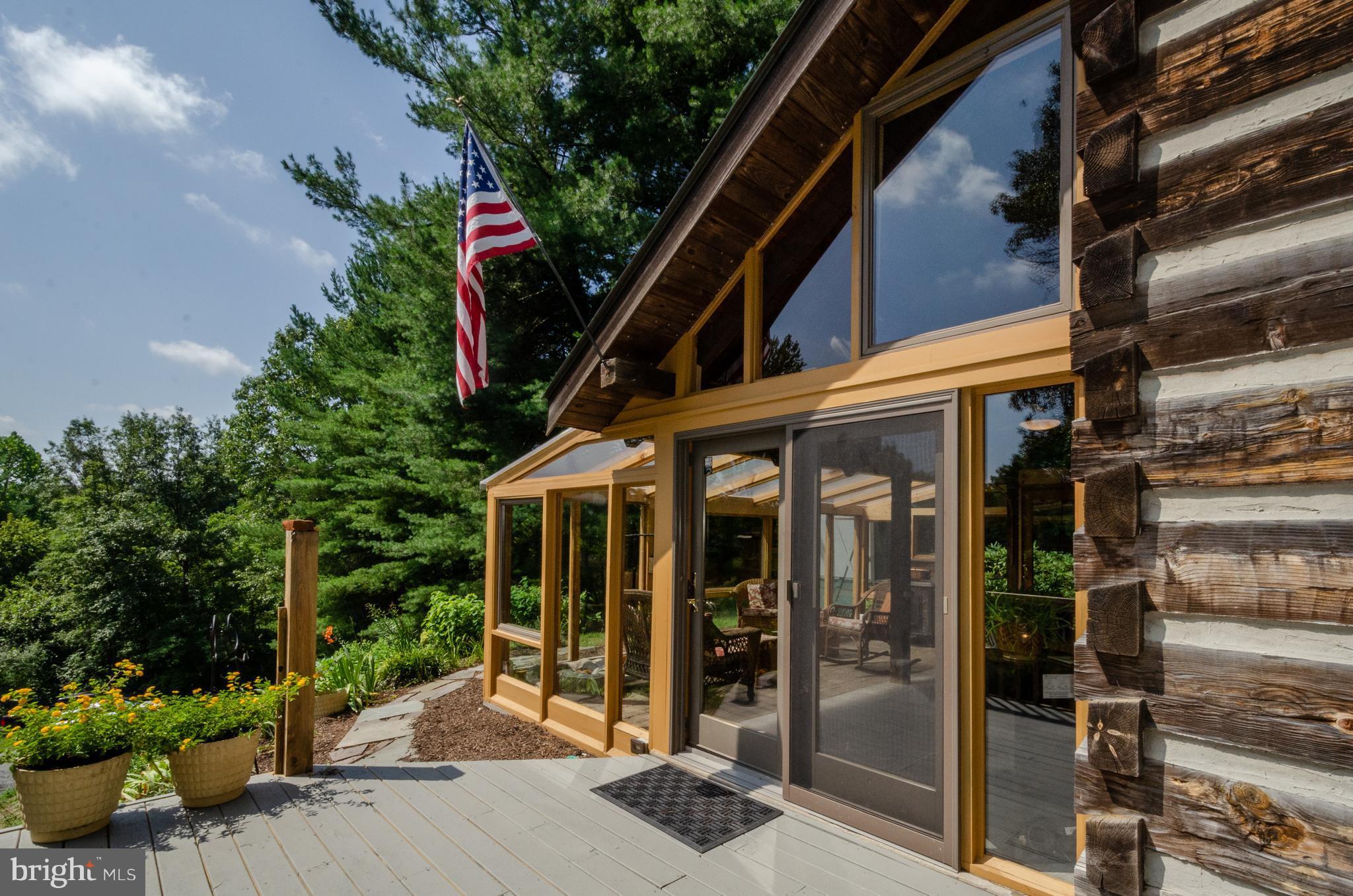 38356 Hughesville Road Hamilton, VA 20158 - Photo 19 of 30 Deck to sun room