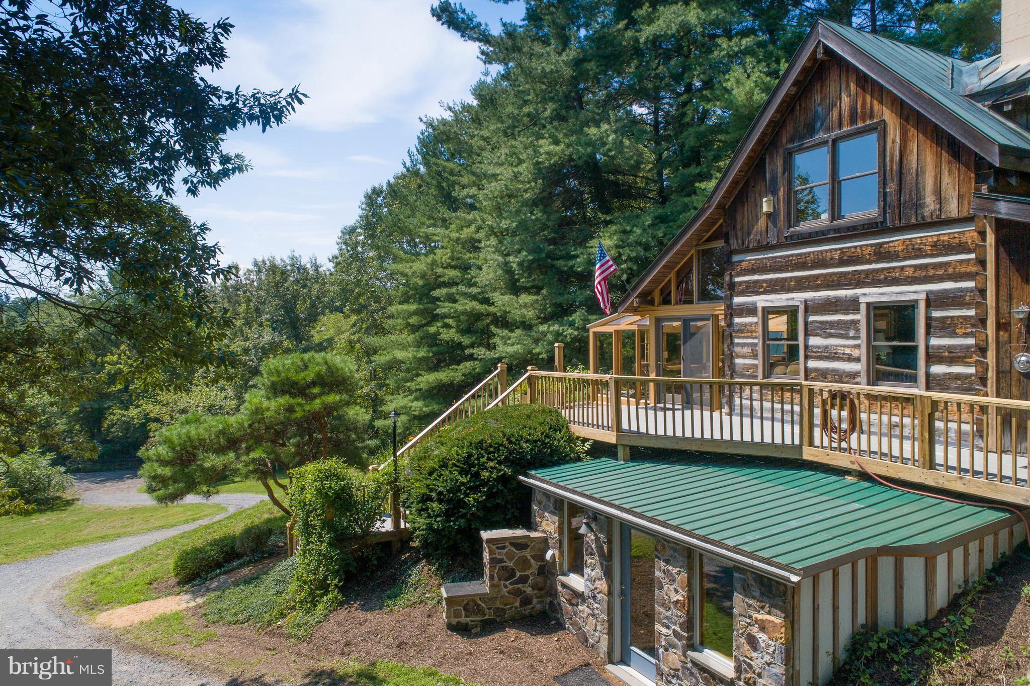 38356 Hughesville Road Hamilton, VA 20158 - Photo 20 of 30 Hear creek from deck