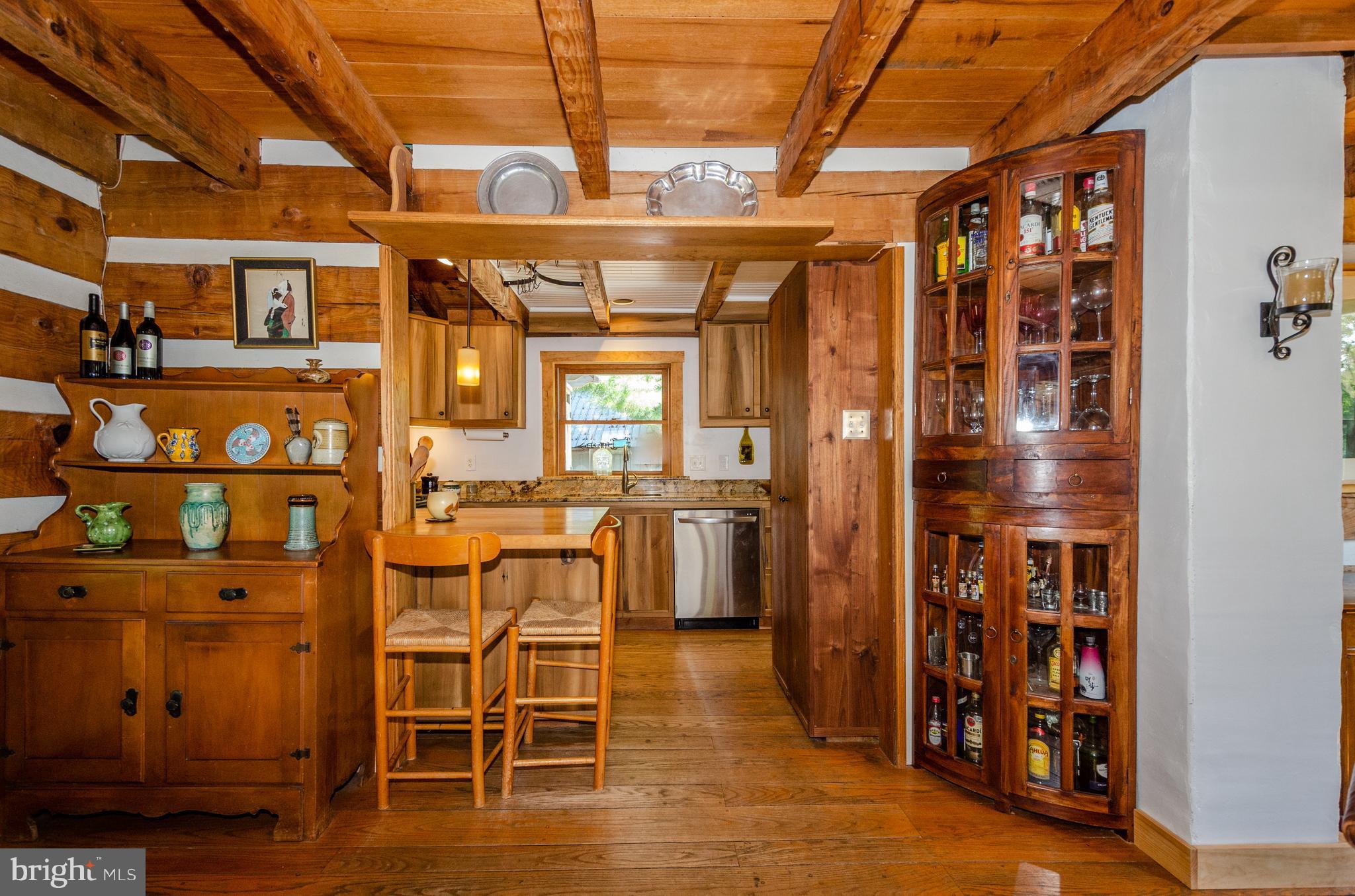 38356 Hughesville Road Hamilton, VA 20158 - Photo 10 of 30 Cozy dining nook