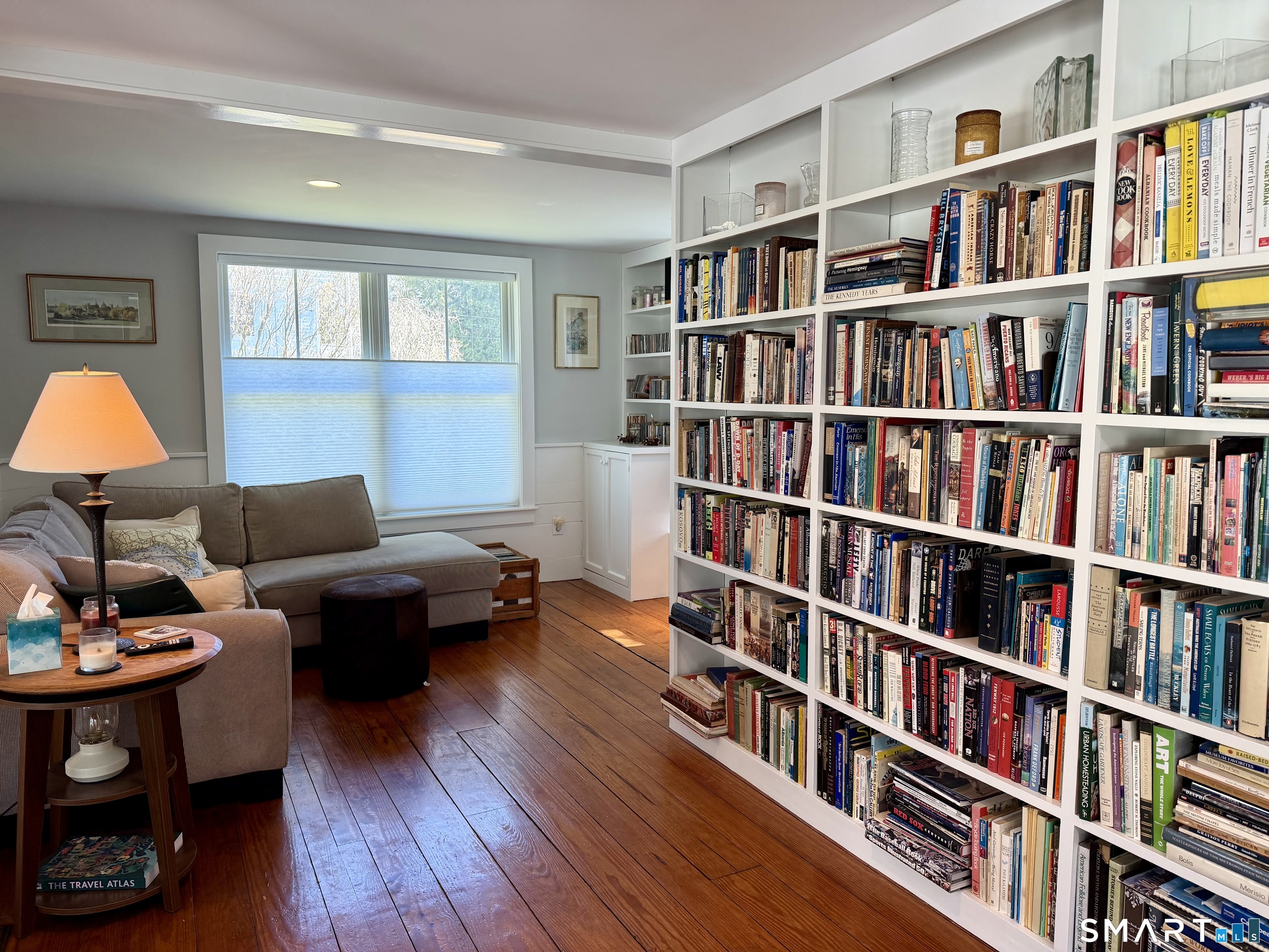 509 Boston Post Road Madison, CT 06443 - Photo 13 of 34 1st Floor Family Room.