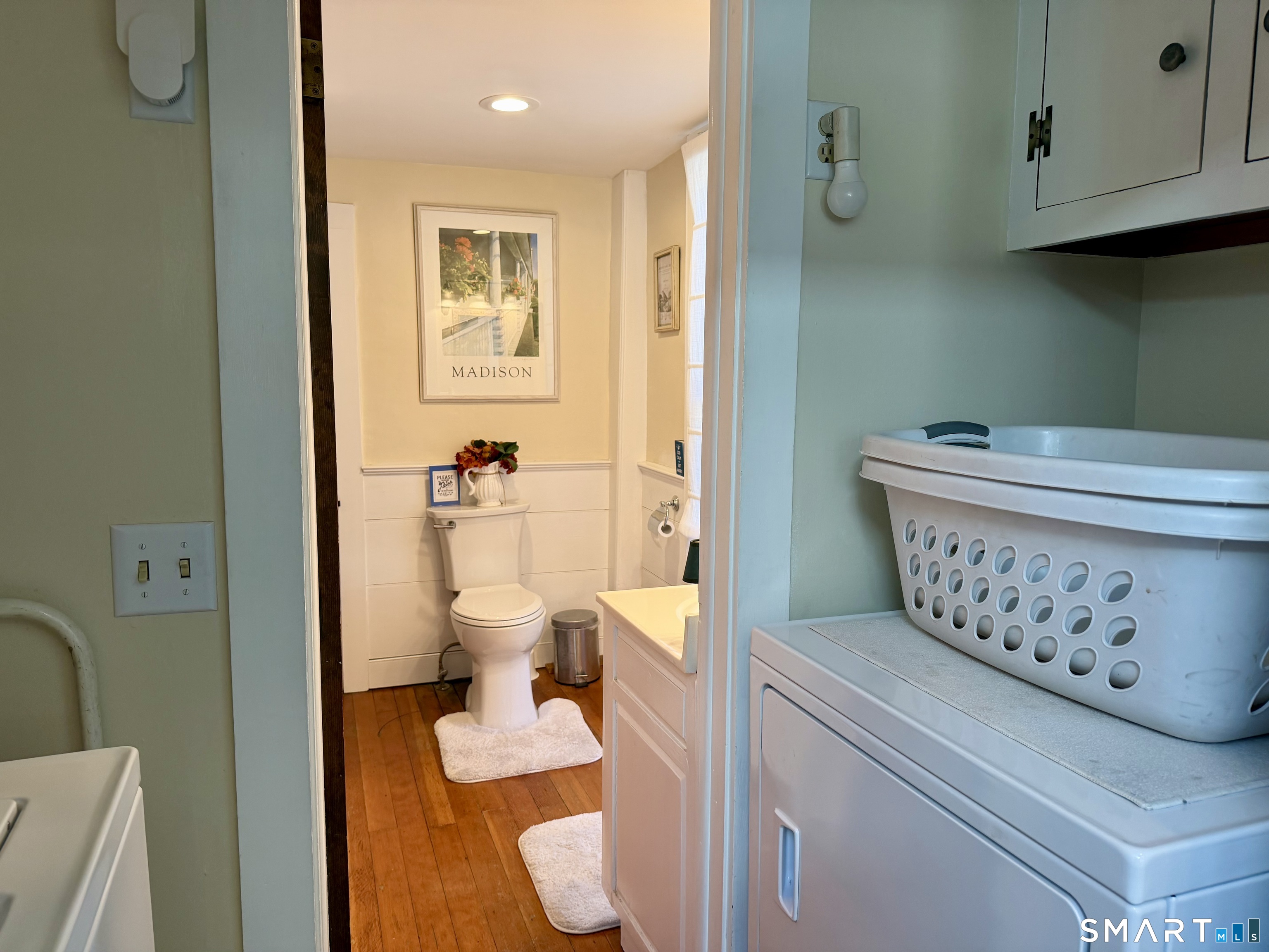 509 Boston Post Road Madison, CT 06443 - Photo 33 of 34 1st Floor Laundry Room.