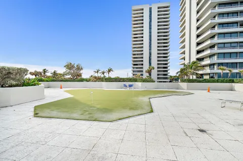 $1,195,000 | 5510 North Ocean Drive, Unit 11B, Singer Island, FL 33404