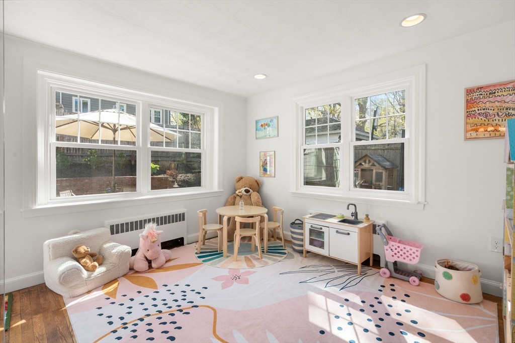 13 Longfellow Road Reading, MA 01867 - Photo 11 of 39 Gallery Image 11