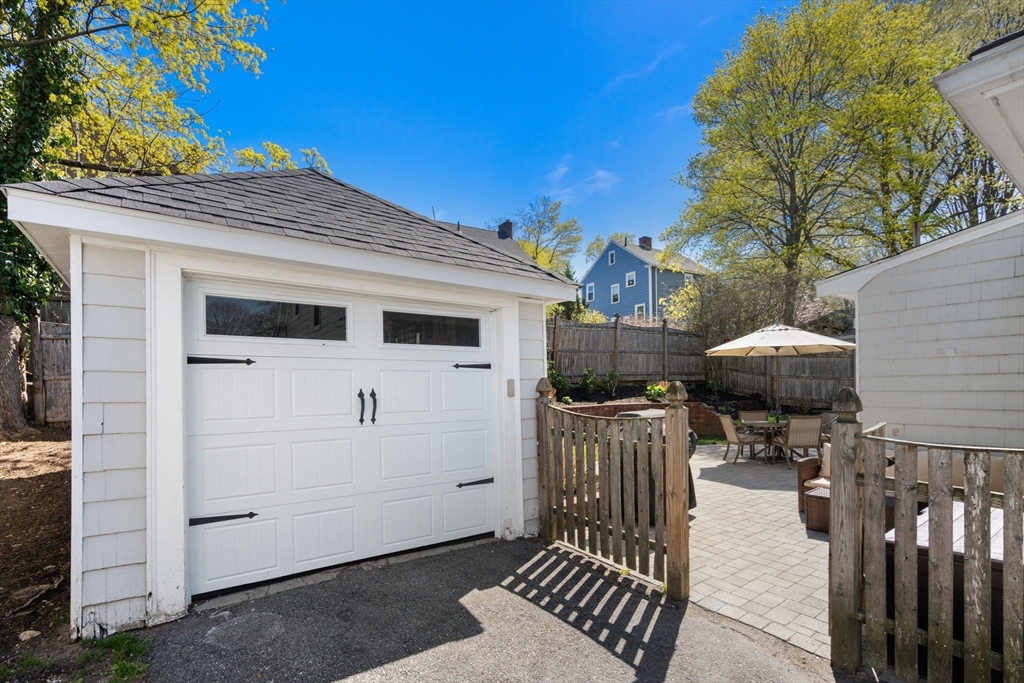 13 Longfellow Road Reading, MA 01867 - Photo 29 of 39 Gallery Image 29