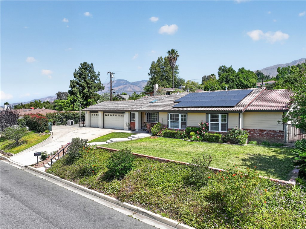 6691 Orangewood Road Highland, CA 92346 - Photo 3 of 71