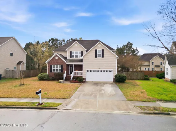 $330,000 | 403 Brunswick Drive, Jacksonville, NC 28546