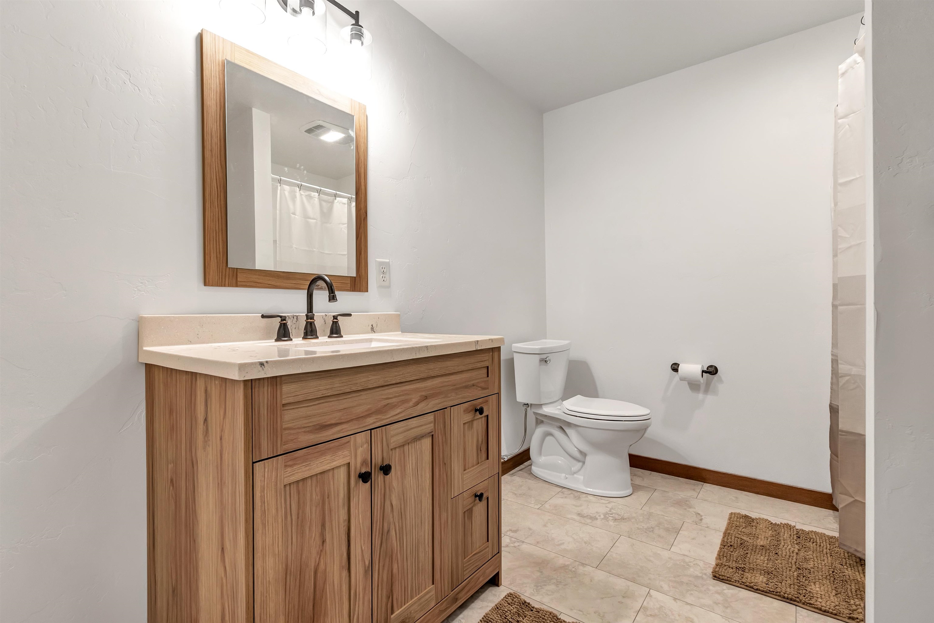 854 Roth Road De Pere, WI 54115 - Photo 21 of 28 Gallery Image 21