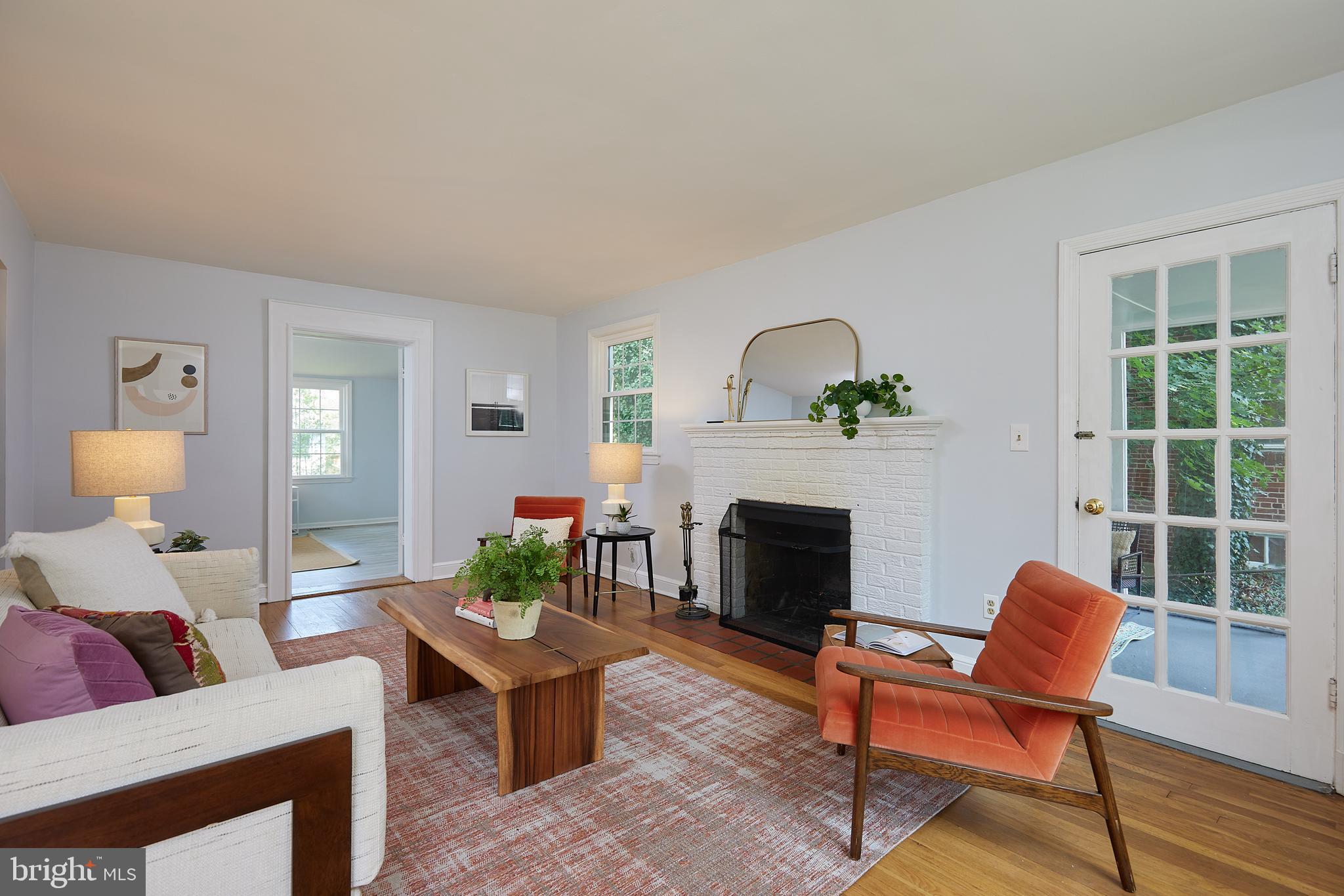 2319 Arthur Avenue Silver Spring, MD 20902 - Photo 2 of 40 Living Room