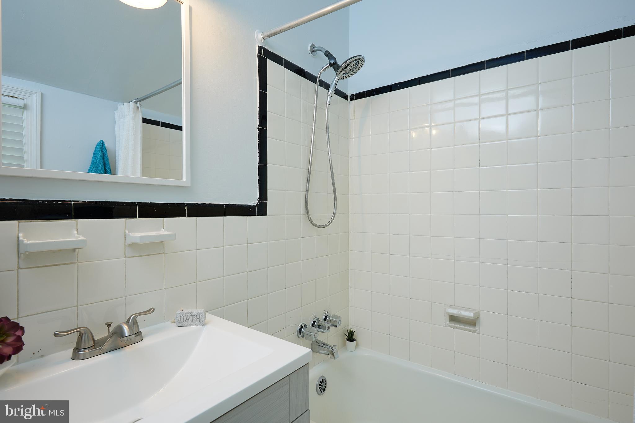 2319 Arthur Avenue Silver Spring, MD 20902 - Photo 25 of 40 Upstairs Full Bathroom