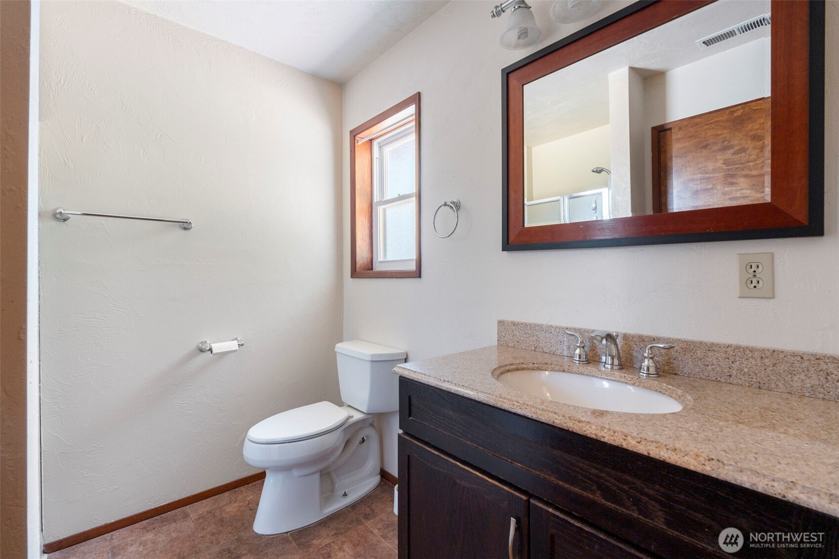 2256 Seminary Hill Road, Unit 33 Centralia, WA 98531 - Photo 18 of 40