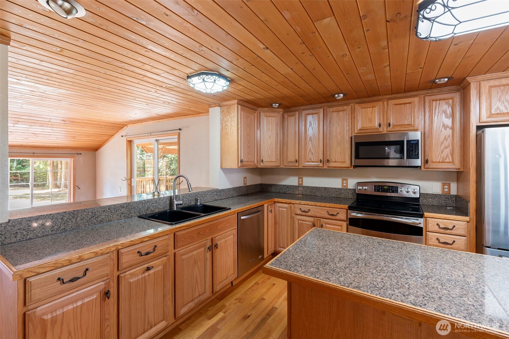 2256 Seminary Hill Road, Unit 33 Centralia, WA 98531 - Photo 7 of 40