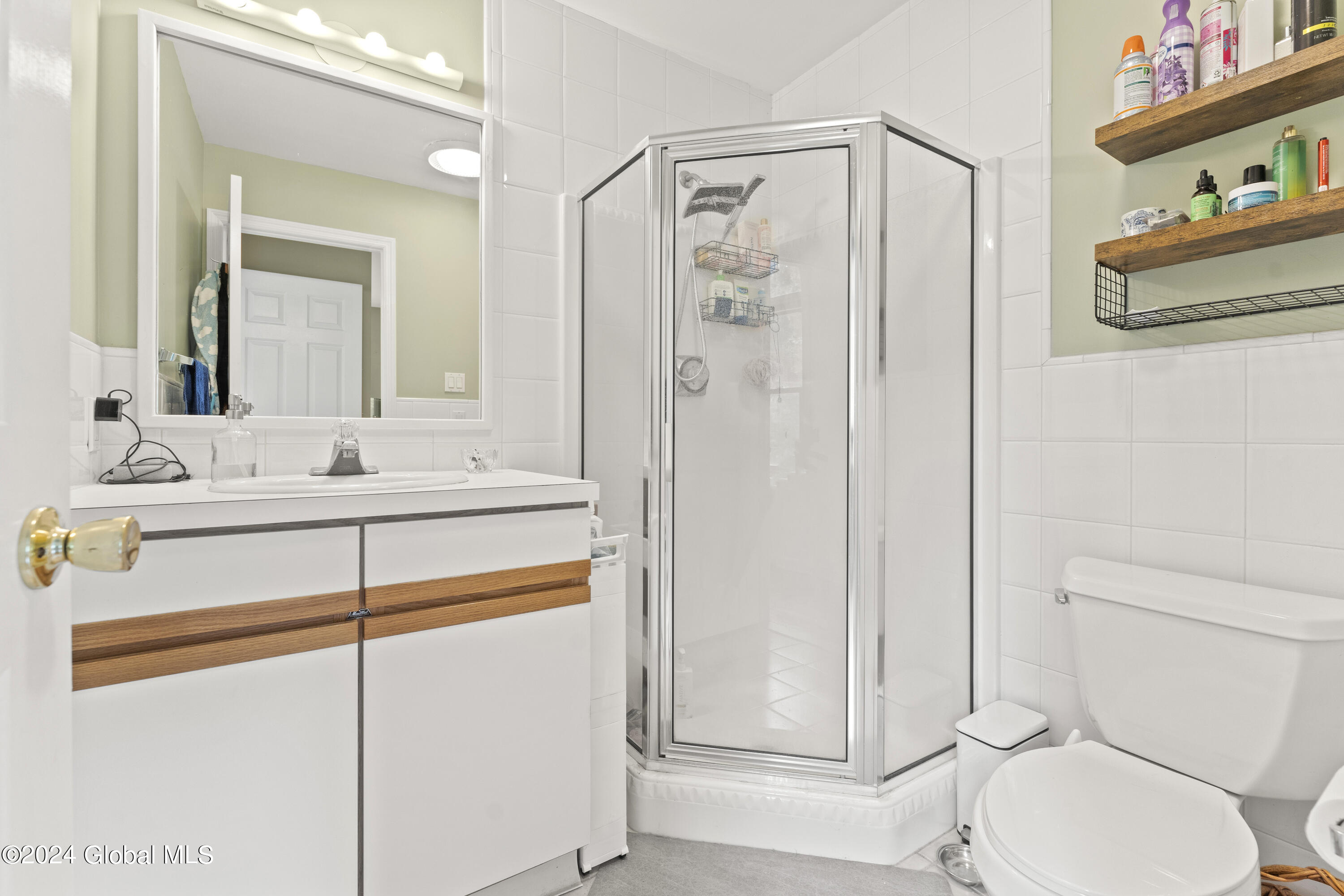 1 Pine Ridge Road Saratoga Springs, NY 12866 - Photo 27 of 33 Bed 2 En-Suite Bath