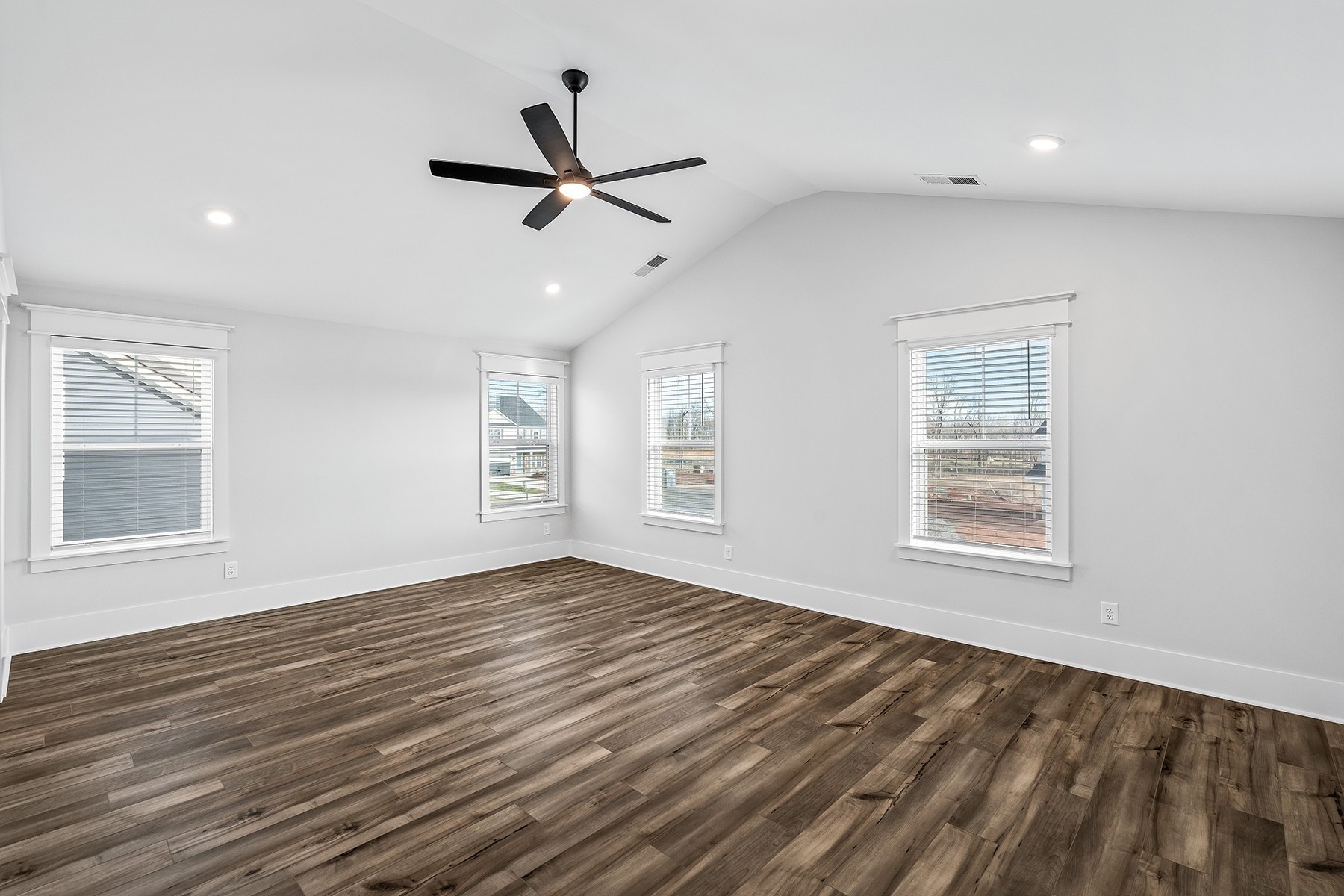 336 Springbrook Boulevard White House, TN 37188 - Photo 22 of 34