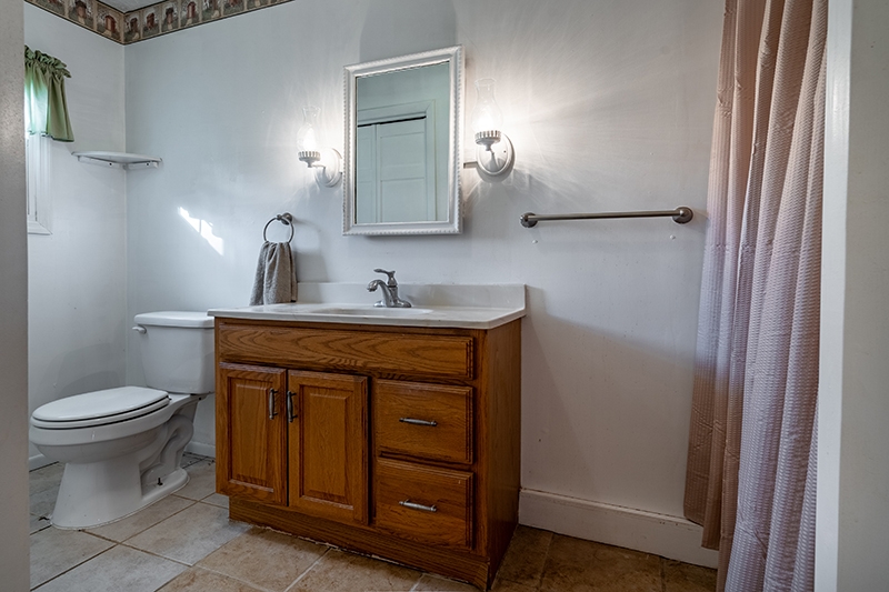 1837 Outer Lake Road Princeton, IN 47670 - Photo 11 of 16 Gallery Image 11