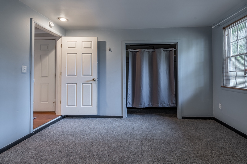 1837 Outer Lake Road Princeton, IN 47670 - Photo 13 of 16 Gallery Image 13
